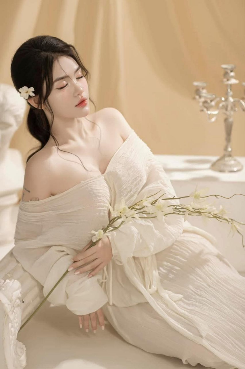 CVDX-543 Không có núm vú áo ngực khiến mẹ không nhận ra sự cám dỗ của ngực! ! Sự phấn khích bùng nổ và tôi không thể kìm nén được sự cương cứng của mình và tôi xuất tinh thô